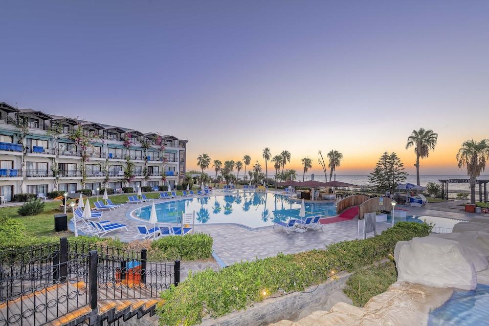 Camyuva Labada Beach Hotel מראה חיצוני תמונה