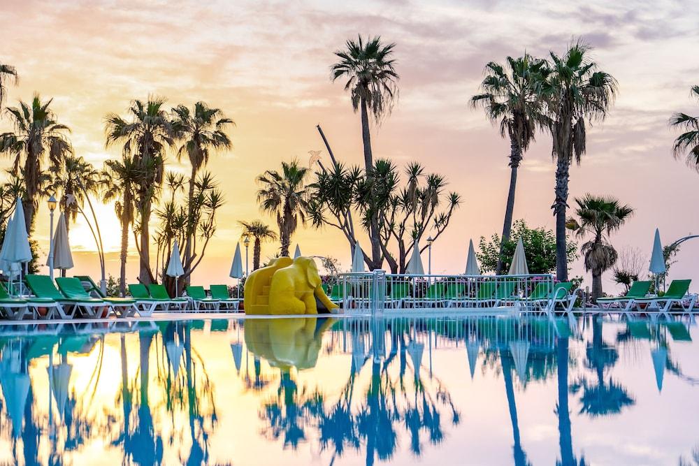 Camyuva Labada Beach Hotel מראה חיצוני תמונה